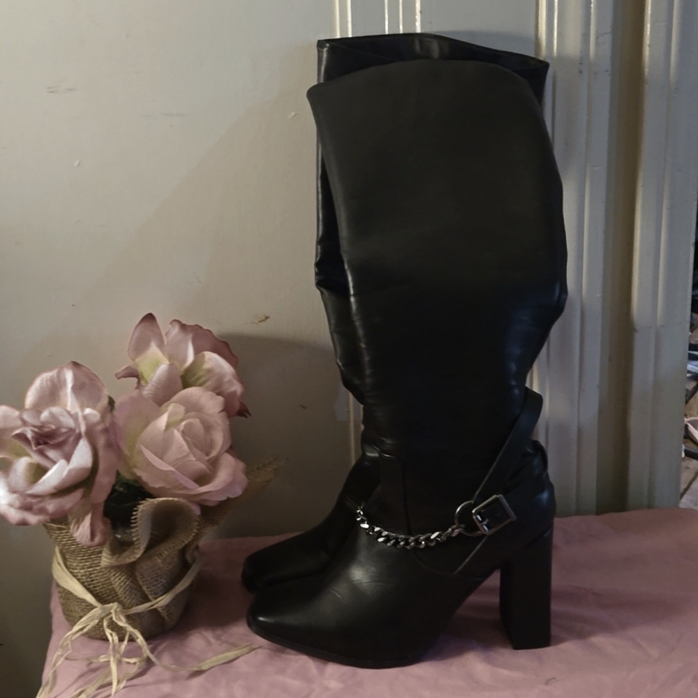 Black Chucky heel riding boot